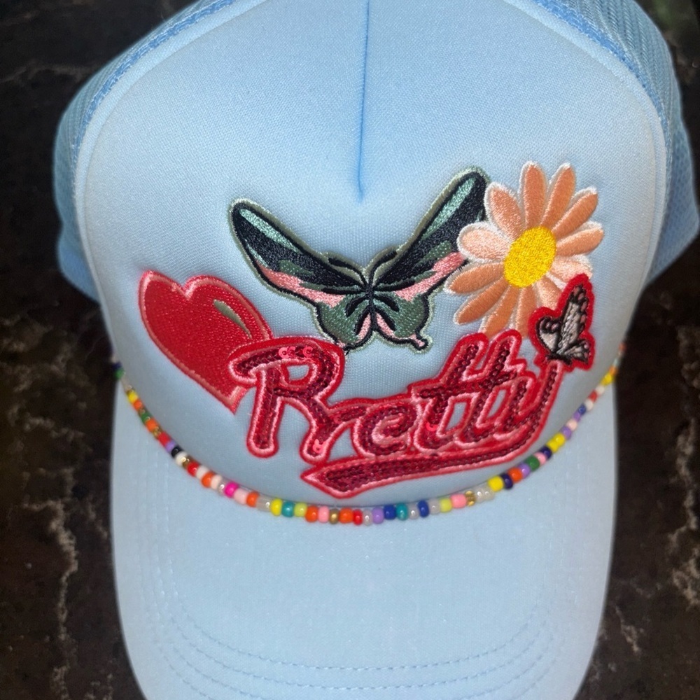 The Spring shop  Beaded Rhinestone Heart Butterfly Daisy Adjustable Cap NWT - Picture 5 of 11